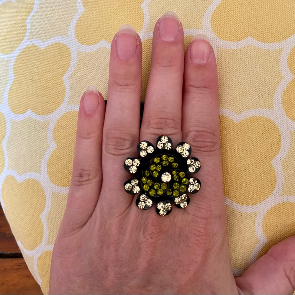 Green Crystal Rhinestones Metallic Stretch Ring NWT